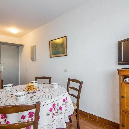 Le Quai Aux Fleurs-3 By Interhome Hotel *