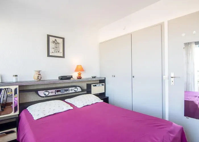 Hotel Le Quai Aux Fleurs-3 By Interhome Le Grau-du-Roi